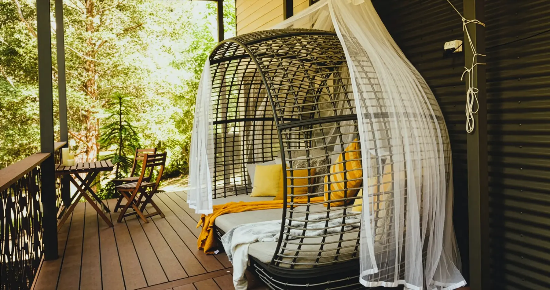 Frog-Hollow-daybed